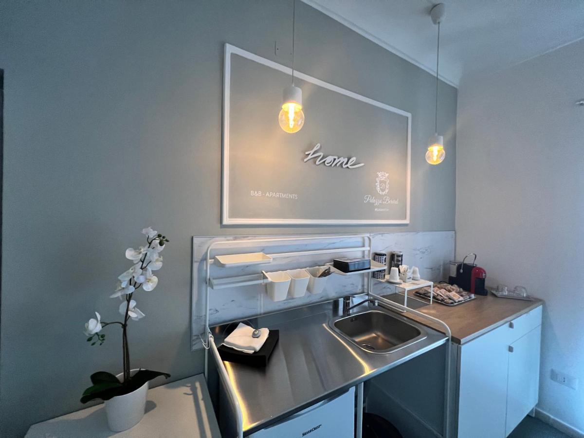 Palazzo Berardi Bed & Breakfast Taranto Exterior foto